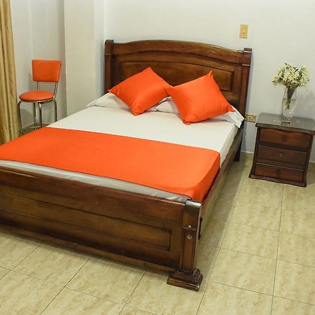Hotel El Lago 2 Перейра Екстериор снимка