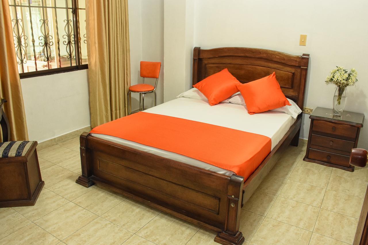 Hotel El Lago 2 Перейра Екстериор снимка