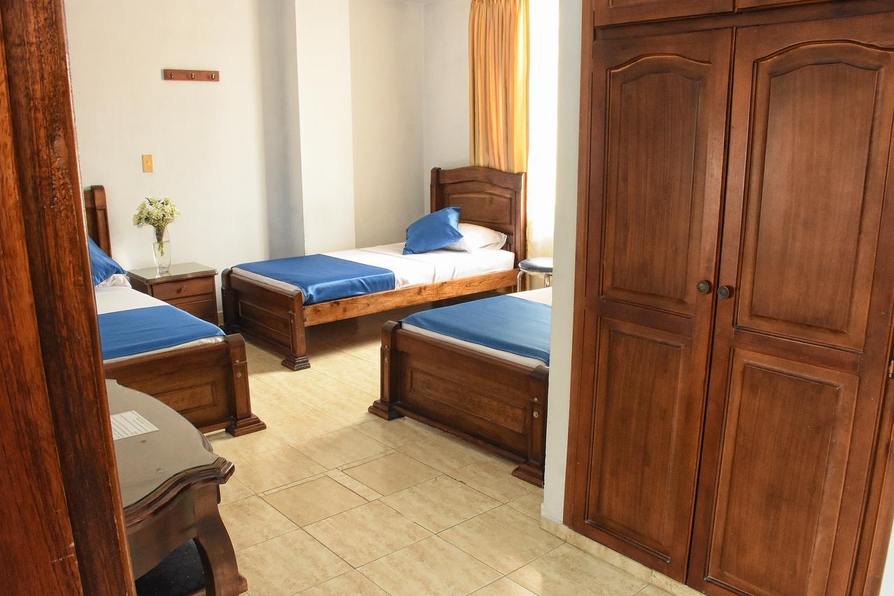 Hotel El Lago 2 Перейра Екстериор снимка